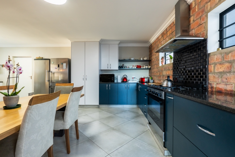 4 Bedroom Property for Sale in Island View Western Cape